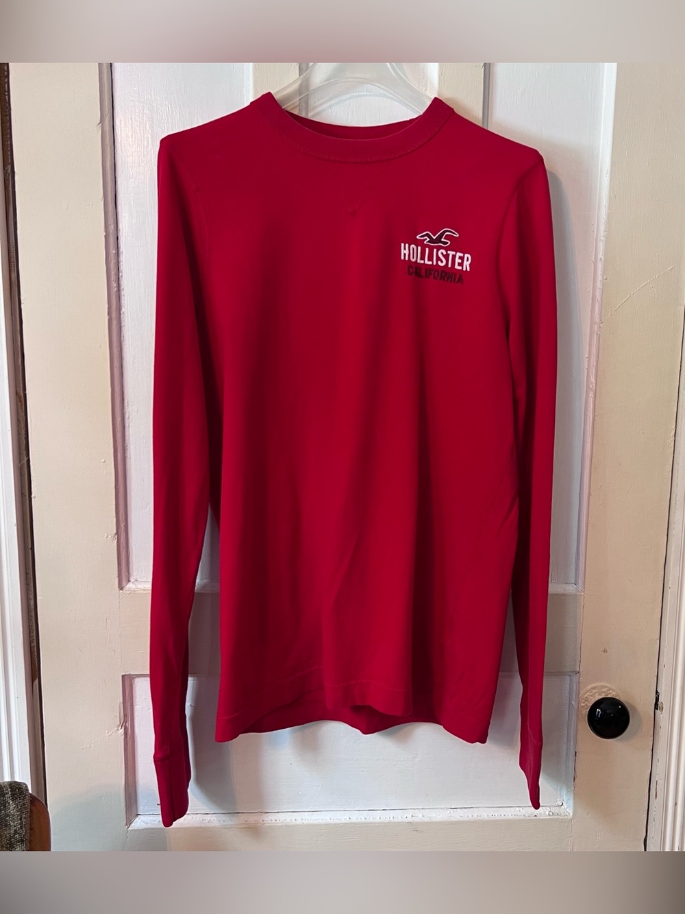 Men’s Hollister Red Long Sleeve T-Shirt Large